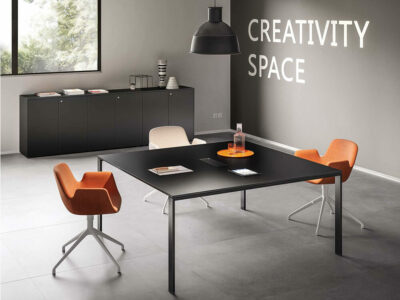 Avery – U Leg Meeting Table..