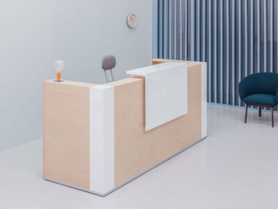 Andreas 7 – Straight Reception Desk With Gloss White Corners And Overhang Panel 01 Img