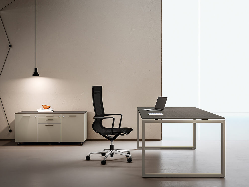 Continuo – Modern Square Leg Executive Desk 1