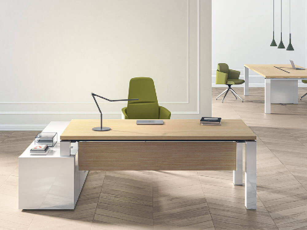 Kingsley – Straight U Leg Executive Desk 1