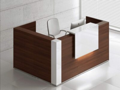 Andreas 8 – Reception Desk Enclosed Unit