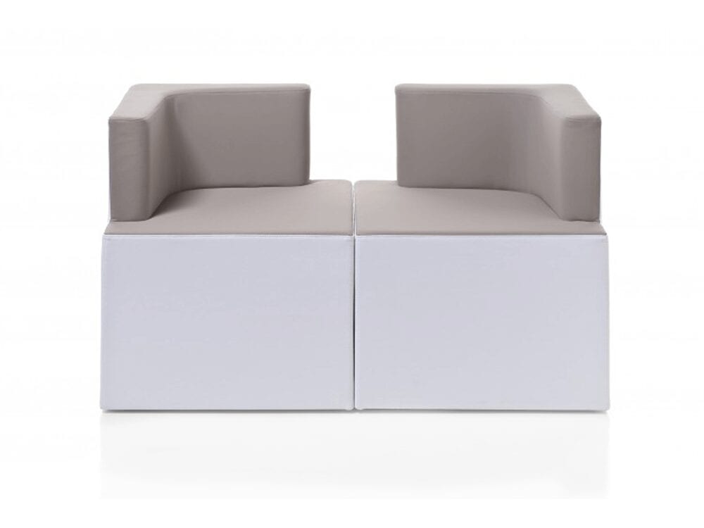 Link – Coupling Square Armchairs with Block Base in Multicolour