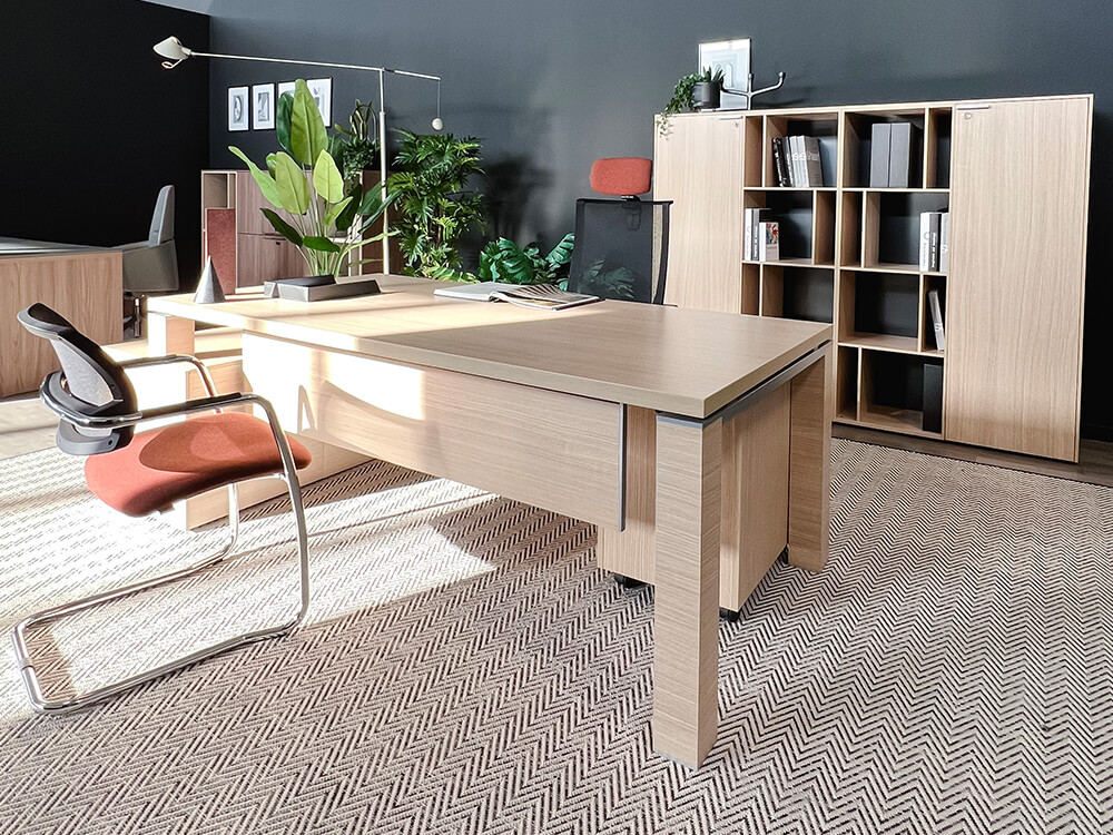 Legnosa Natural Oak Or Walnut Wood Finish Executive Desk With Goalpost U Leg And Optional Credenza Unit 02