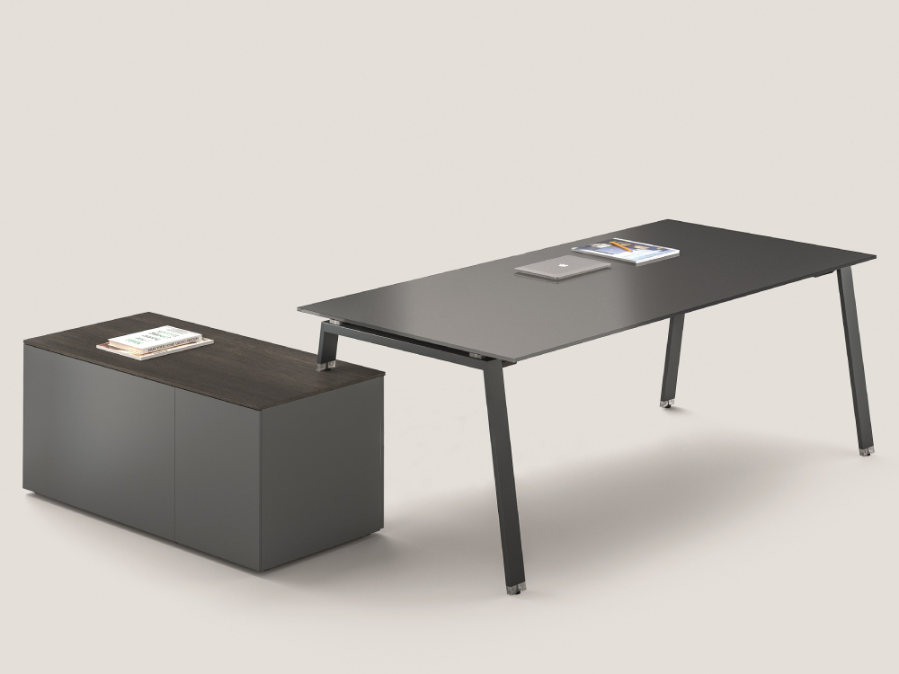 Minimo 1 – Simple Executive Desk With Optional Credenza Unit 03