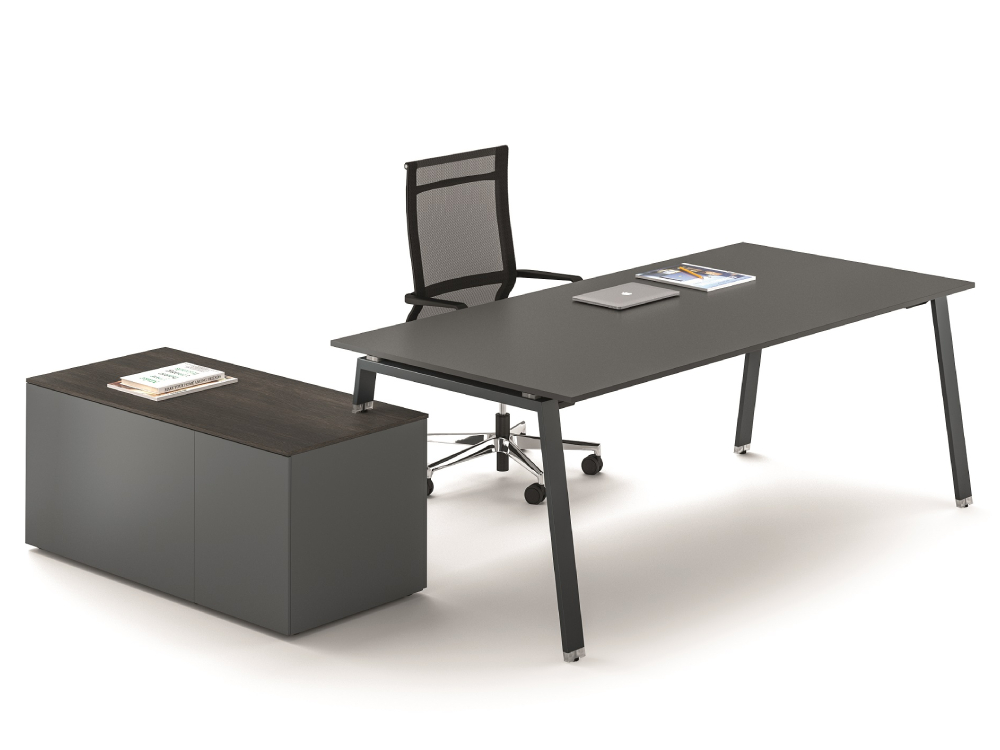 Minimo 1 – Simple Executive Desk With Optional Credenza Unit 04