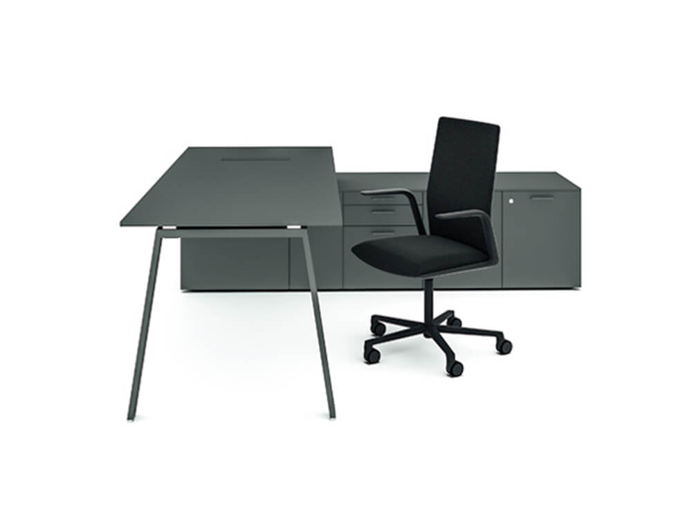 Minimo 1 – Simple Executive Desk