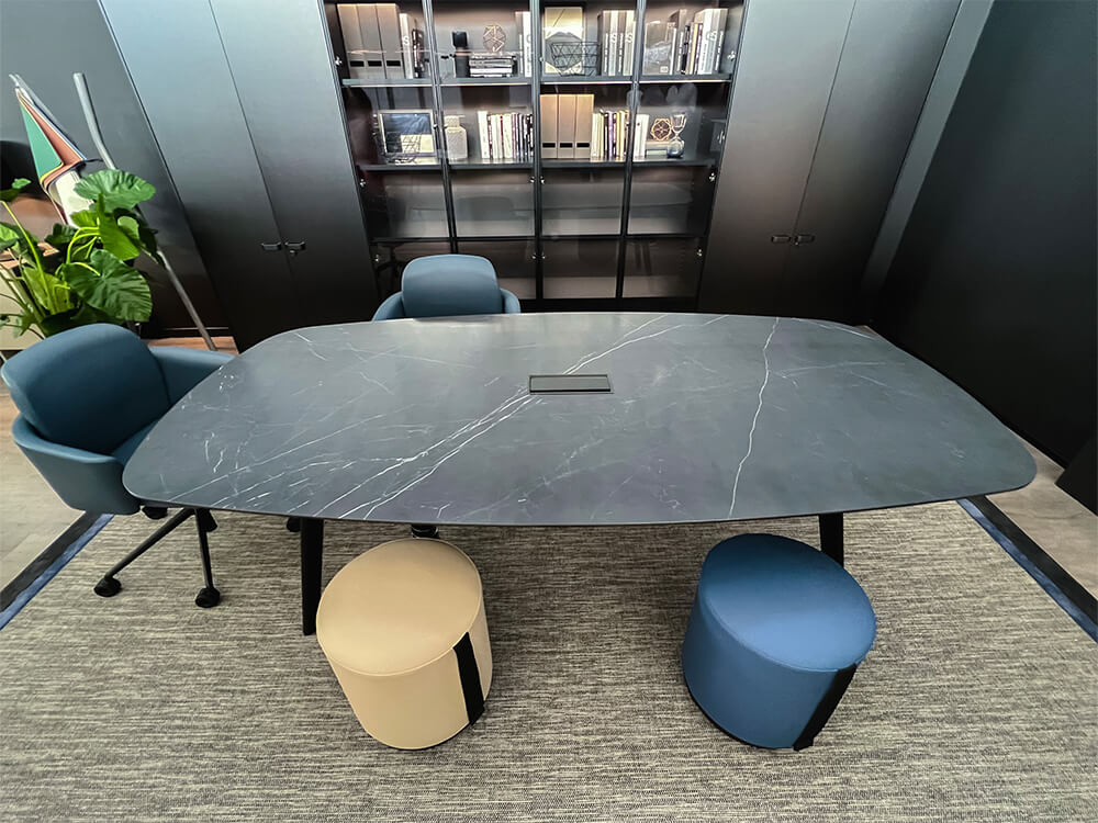 Yahu Barrel And Rounded Corner Shape Meeting Table 03