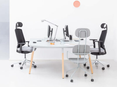 Trendy 1 – Contemporary Operational Office Desk1