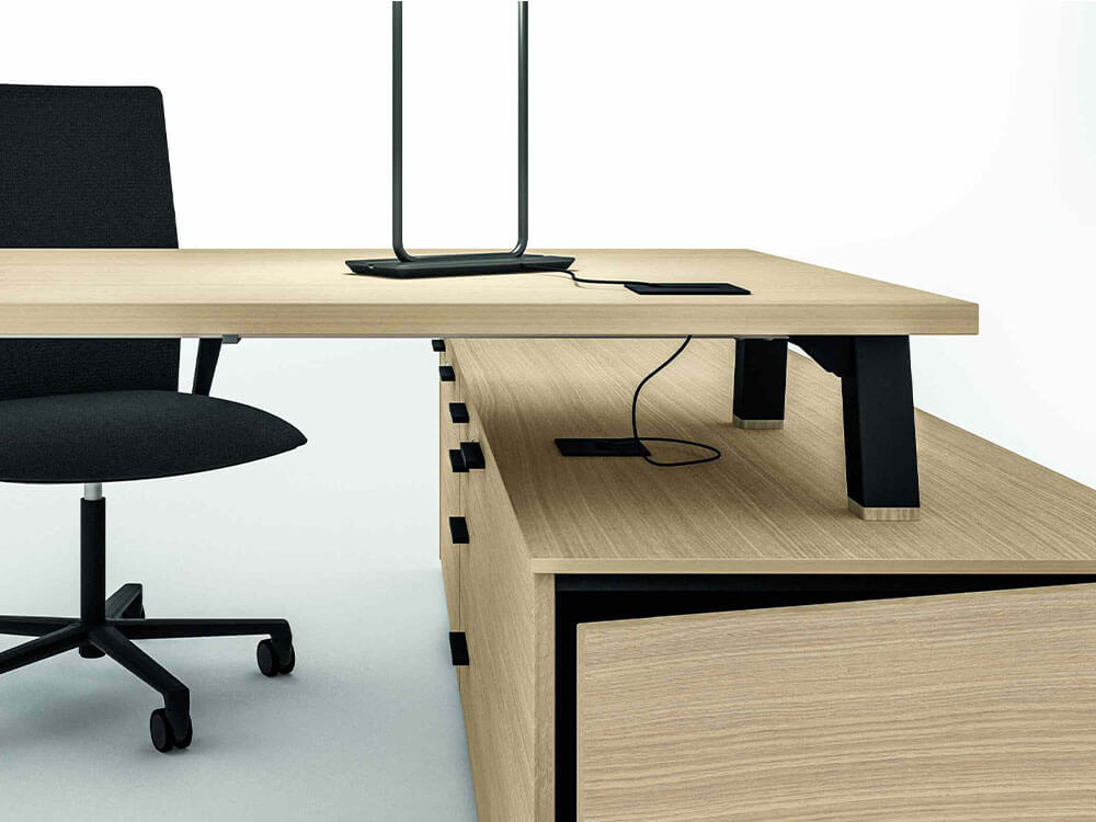 Union – Modern Executive Desk With Optional Credenza Unit 07