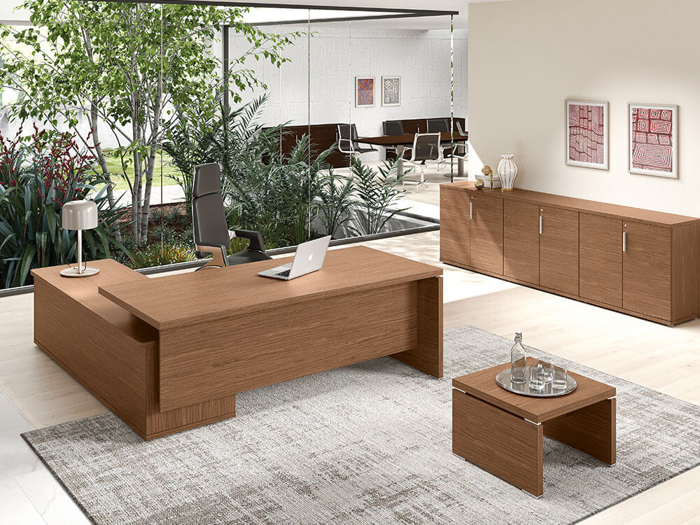 Bravvo Executive Desk In Panel Legs 1