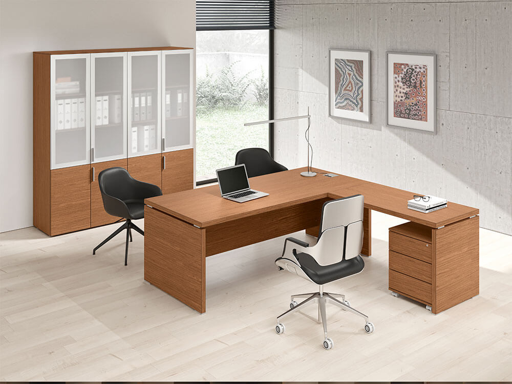 Bravvo Executive Desk In Panel Legs 3