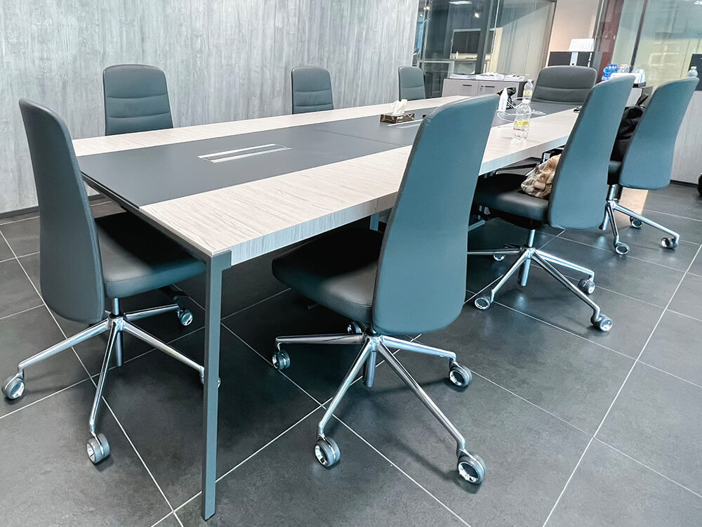Donisha Meeting Room Table With Leather Inlay 02