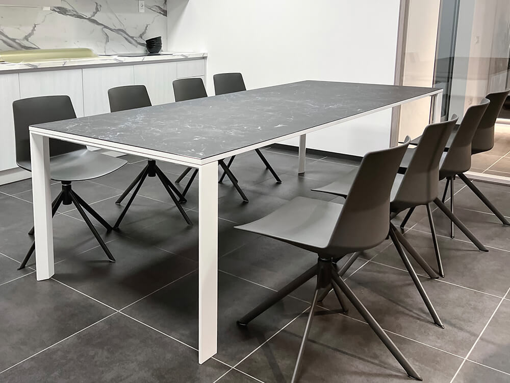 Horry Meeting Room Table 01