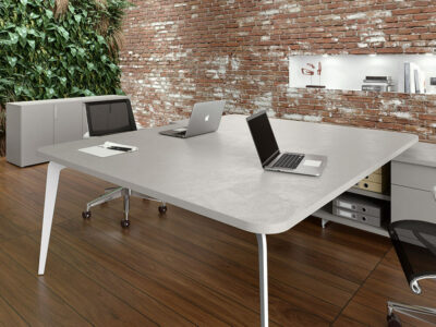 Donati 5 Back To Back Operational Office Desk With Credenza Unit 1