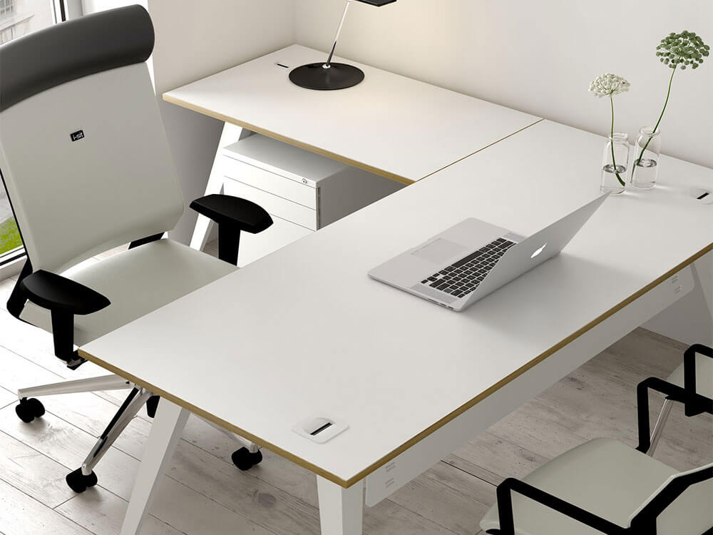 Eash Executive Desk With Optional Return And Pedestal Unit 03