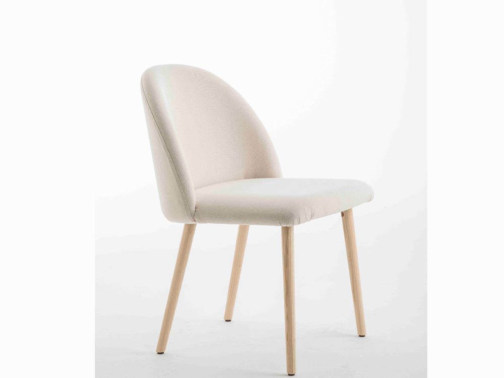 Bianca Soft Seating Vistior Chair Wooden Legs