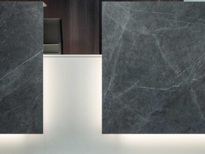 Luxor 1 – Reception Desk With Printed Glass Overhang Panel 04