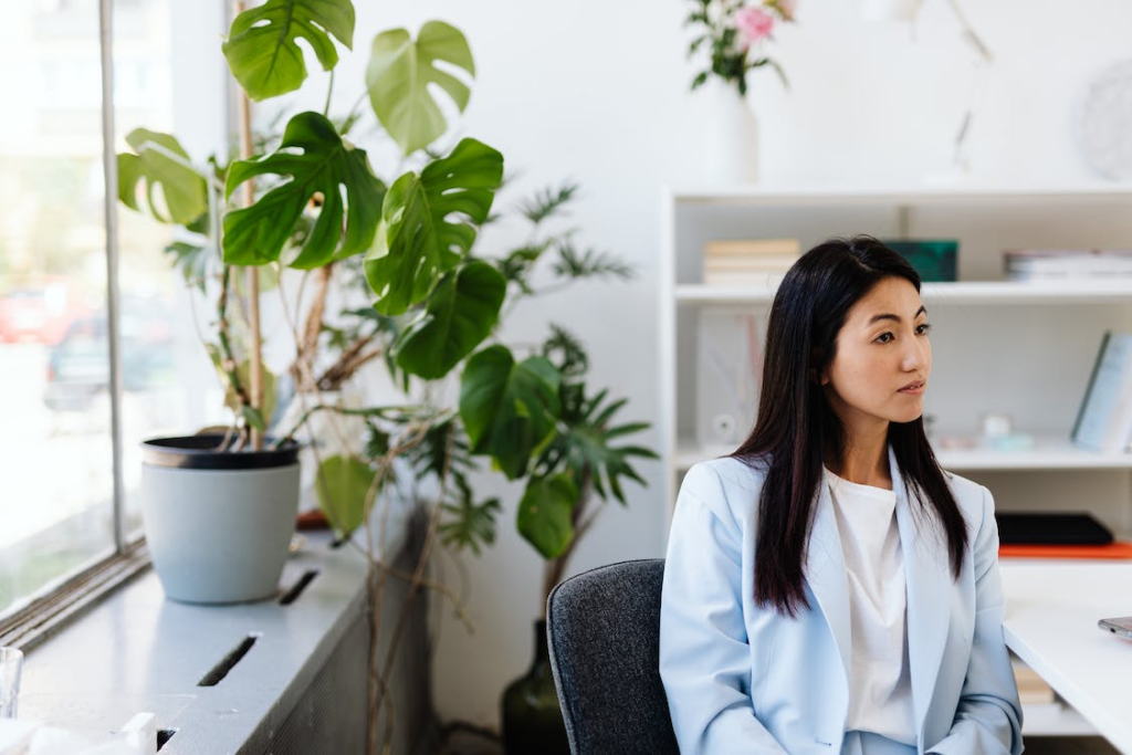 Plants in the workplace are a fundamental part of a biophilic design, which helps improve air quality, ease stress, and reduce noise levels.