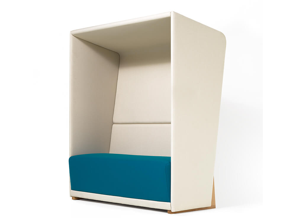 Our private work pod, Alicia, comes with soundproofing technology and an upholstered finish.