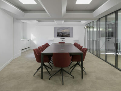 Piccolo 4 Square And Rectangular Meeting Room Table Img 01