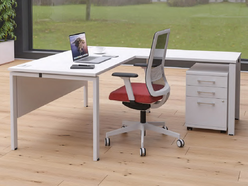 Faro Rectangular Executive Desk With Optional Return Unit 1