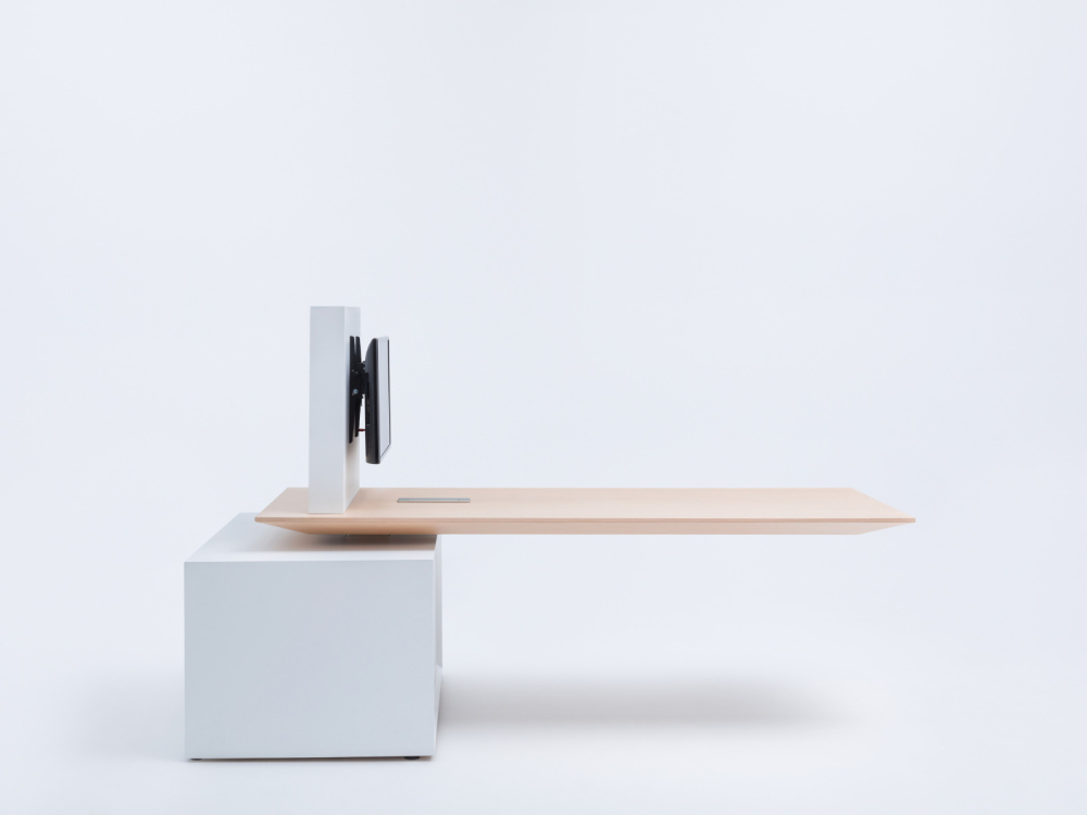 Edda 1 Height Adjustable Rectangular Meeting Table With Multimedia Handle 3