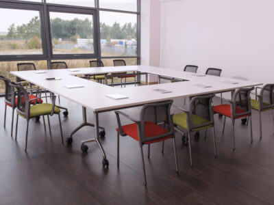 Nerolia Round And Rectangle Shaped Foldable Meeting Table 04 Img