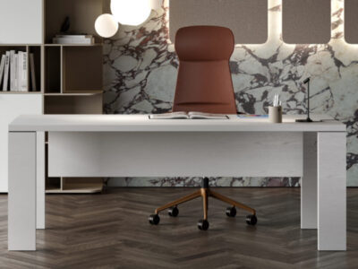 Skylar 1 Wood Veneer Managerial Desk With Optional Return Unit, Leather Insert And Credenza Unit O1 Img